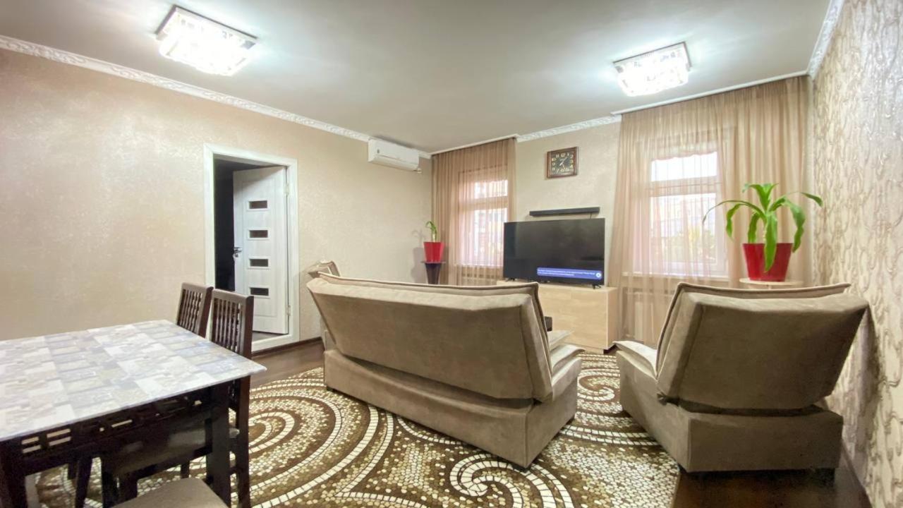 Hi-Tech Apartment In City Center Taschkent Exterior foto